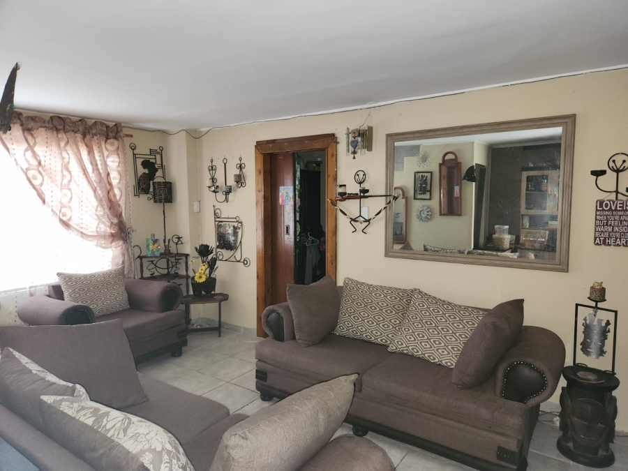 5 Bedroom Property for Sale in Dana Bay Western Cape